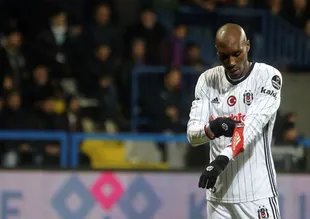 Beşiktaş'ta flaş karar! Atiba...