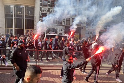 SON DAKİKA BEŞİKTAŞ HABERİ - Taraftarlar Ajax maçı öncesi Amsterdam’da Dam Meydanı’nda toplandı!