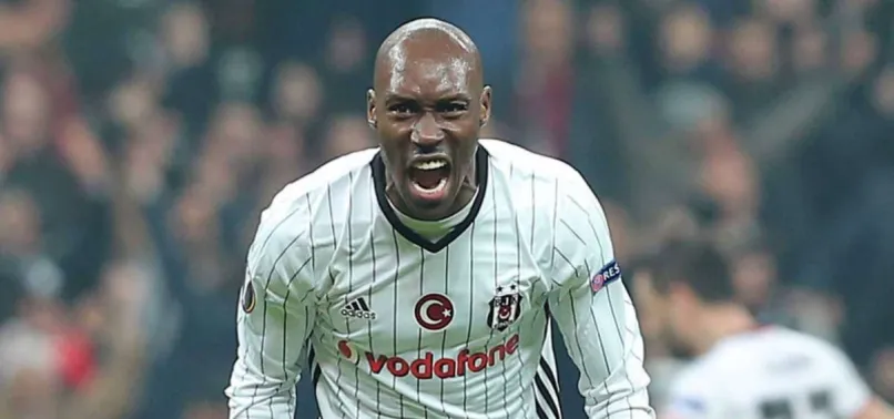 Beşiktaş Atiba Hutchinson'ın sözleşmesini uzattı
