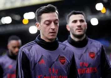 Mesut Özil'den Fenerbahçe yanıtı