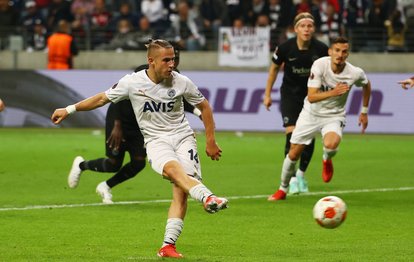Son dakika spor haberi: Erman Toroğlu’dan flaş penaltı yorumu! Eintracht Frankfurt - Fenerbahçe maçında...