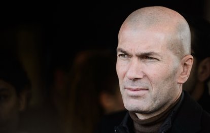 Marsilya taraftarlarından Zinedine Zidane’a uyarı! PSG’ye gitme