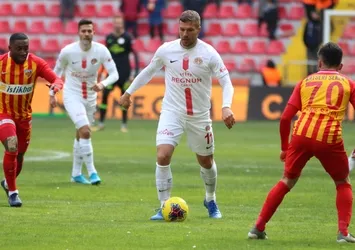 Antalyaspor’da Podolski göz doldurdu