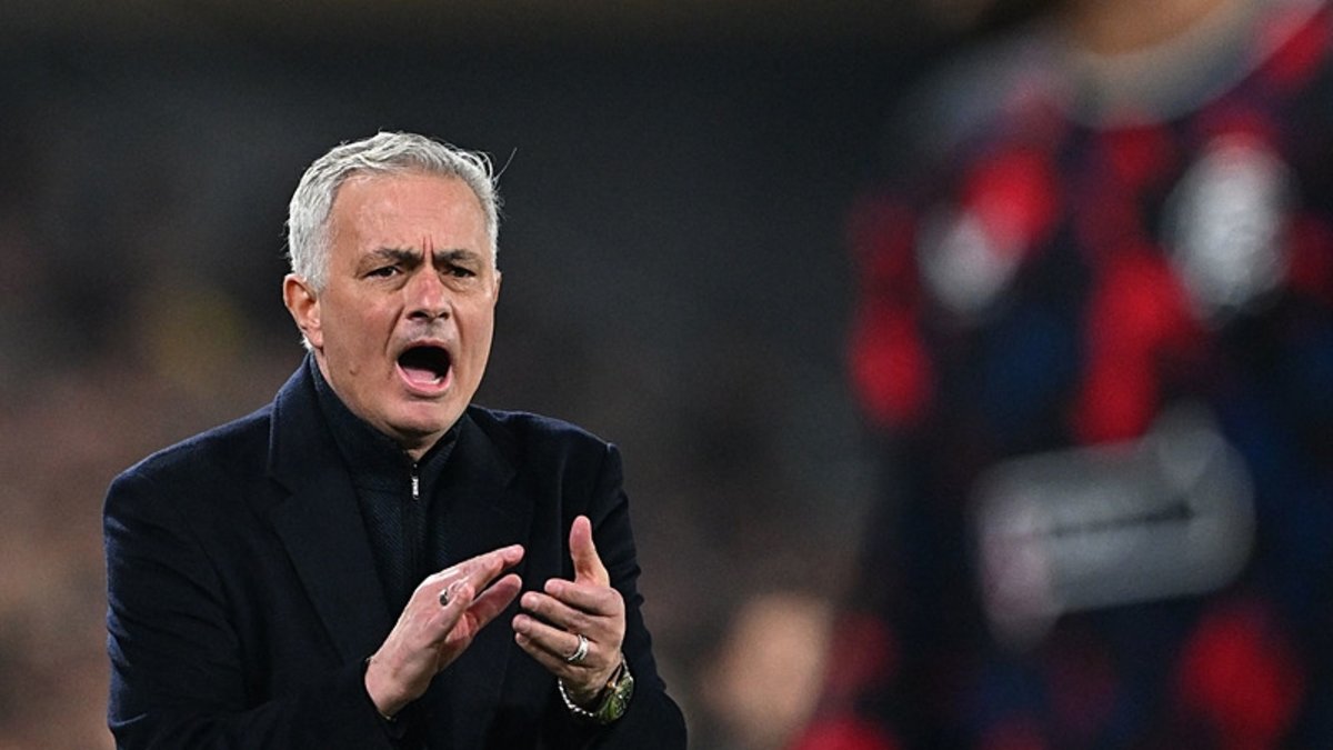 FENERBAHÇE HABERİ: Mourinho'nun tur inancı! Rangers maçı sonrası öyle bir şey yaptı ki... FENERBAHÇE HABERİ: Mourinho'nun tur inancı! Rangers maçı sonrası öyle bir şey yaptı ki...