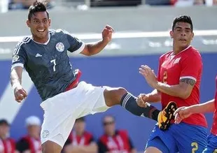 Paraguay geleneği bozmadı
