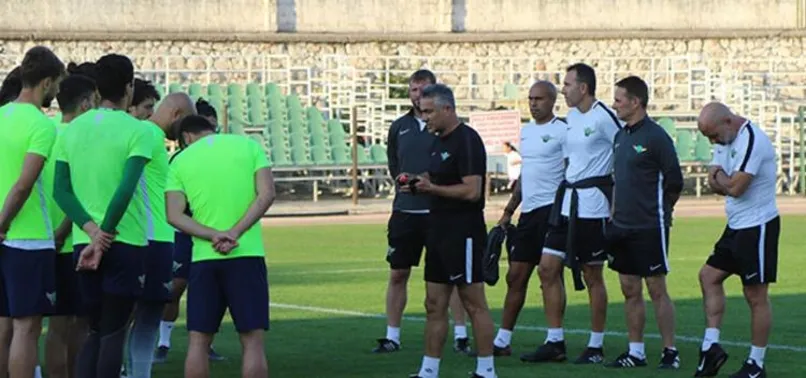 Akhisarspor yeniden çıkış peşinde