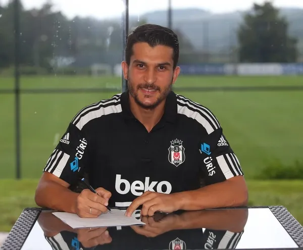 Beşiktaş Atiba Hutchinson, Gökhan Töre, Necip Uysal ve Utku Yuvakuran'la sözleşme uzattı! - 2