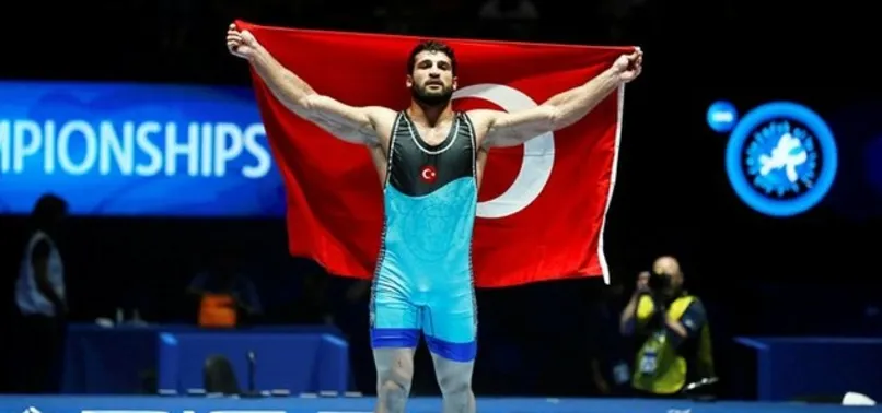Milli güreşçi Metehan Başar dünya şampiyonu oldu
