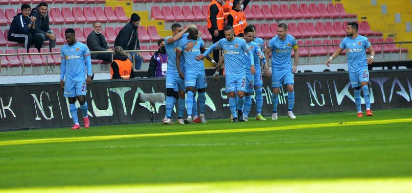 Kayserispor 2-0 Antalyaspor (MAÇ SONUCU - ÖZET) | Kayserispor 9 kişiyle kazandı