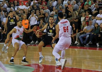 Pınar Karşıyaka'dan Fenerbahçe'ye çelme