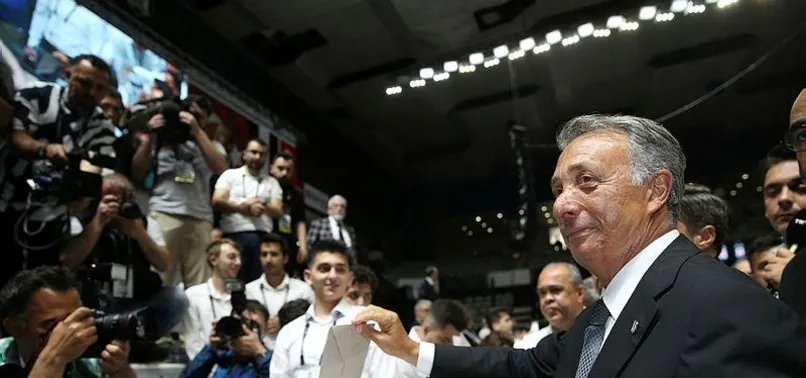 Beşiktaş'ta Ahmet Nur Çebi yeniden başkan!