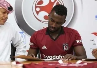 Formayı giydi, imzayı attı