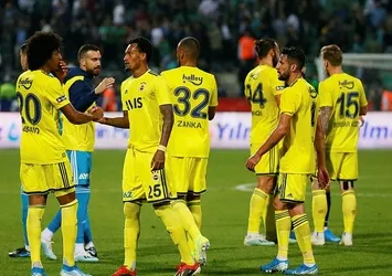 Fenerbahçe 12'den vurdu