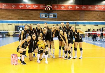 VakıfBank set vermeden kazandı!