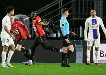 PSG'ye Rennes şoku!