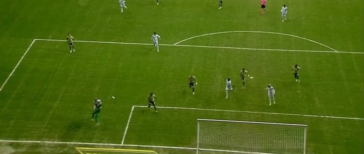 Adana Demirspor - Fenerbahçe maçında 2. kez penaltı kararı çıktı! İşte o pozisyon - 1