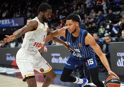 Anadolu Efes son çeyrekte kaybetti!