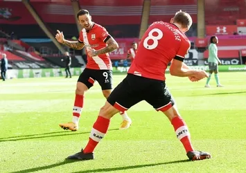 Southamton'dan Everton'a darbe!