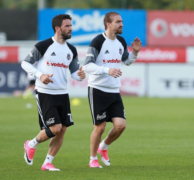 Caner Erkin ile Ersan Gülüm arasında gerginlik