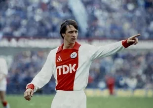 Ajax'ın stadının adı Johan Cruyff Arena oldu