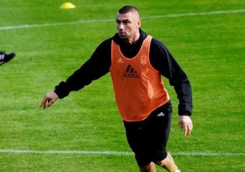 Alkışlar Burak Yılmaz'a
