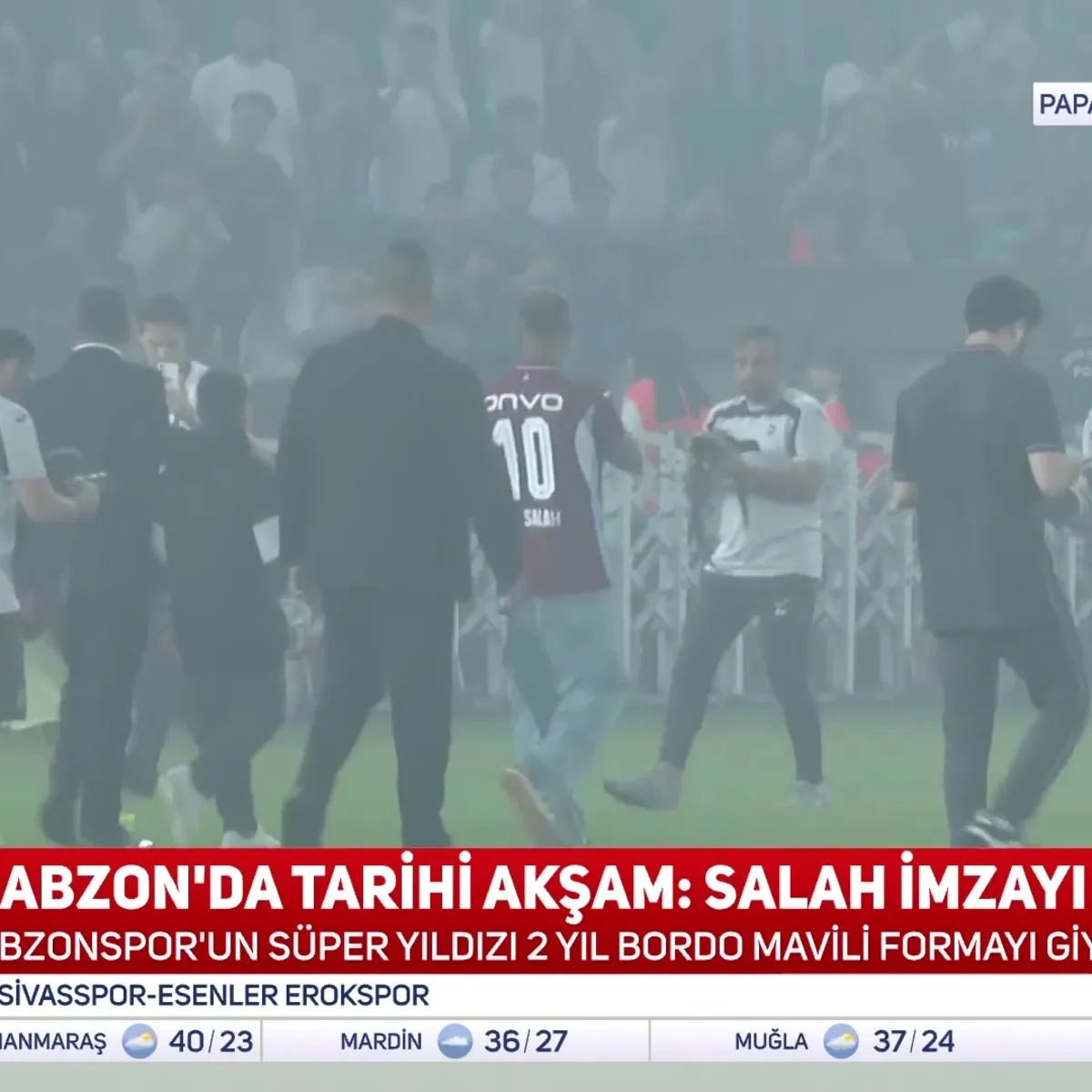Trabzonspor'da Salah coşkusu! Mısırlı yıldızdan taraftara 3'lü