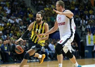 Fenerbahçe, Euroleague ilk maçını zor kazandı