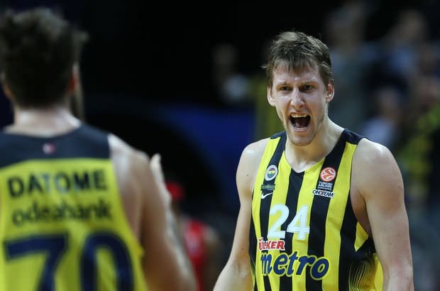 Vesely: Artık Fenerbahçe’nin oyuncusu değilim