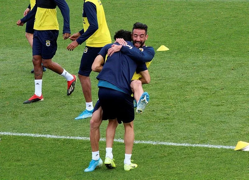 Fenerbahçe'de savunmaya yeni ayar - 1