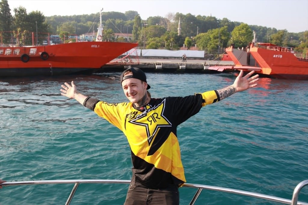 İstanbul Boğazı’nda rekor atlayış