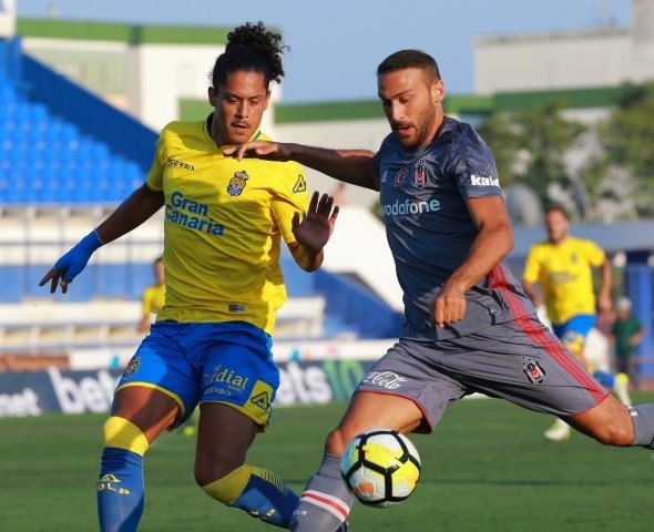 Cenk Tosun kararını verdi! İngiltere’ye transfer olacak mı?