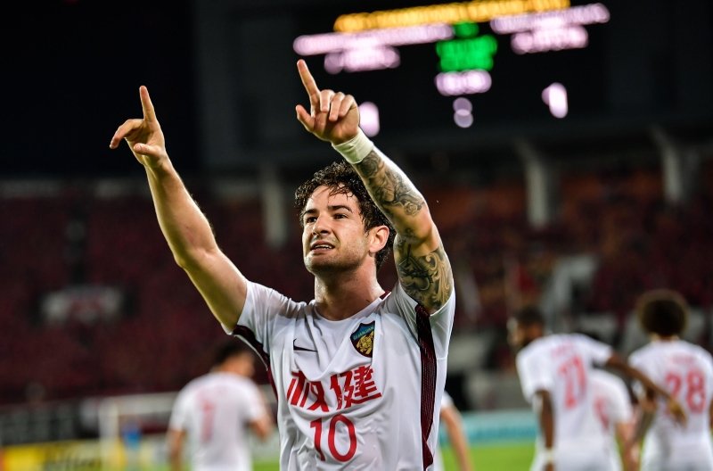 Fenerbahçe Pato için atağa kalktı