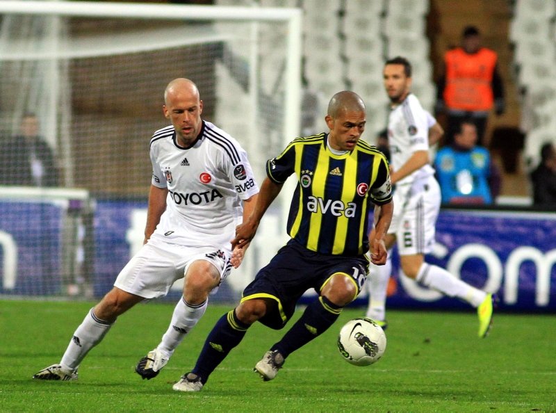 Alex seneye Fenerbahçe’de! Flaş açıklama geldi