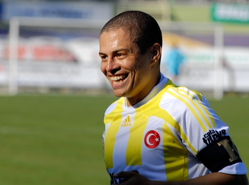 Alex seneye Fenerbahçe’de! Flaş açıklama geldi