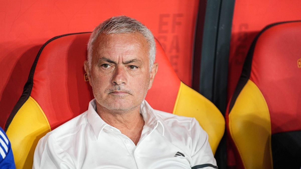 Ömer Üründül'den flaş Fenerbahçe sözleri! Mourinho'yu anlamak... Ömer Üründül'den flaş Fenerbahçe sözleri! Mourinho'yu anlamak...