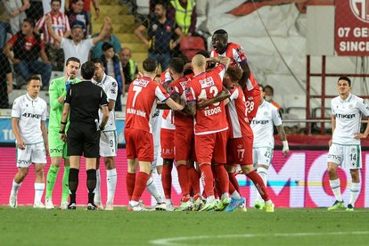 Antalyaspor’dan kritik galibiyet!