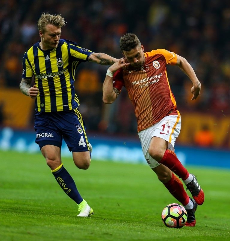 Podolski’den sert açıklamalar