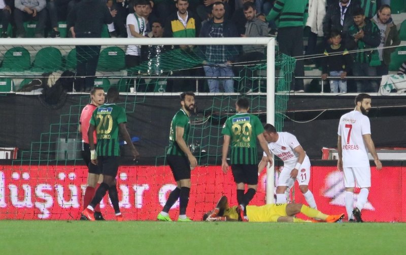 Akhisarspor - Ümraniyespor maçından kareler
