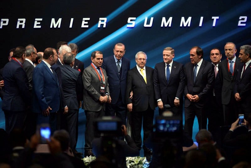 Cumhurbaşkanı Erdoğan küskünleri barıştırdı