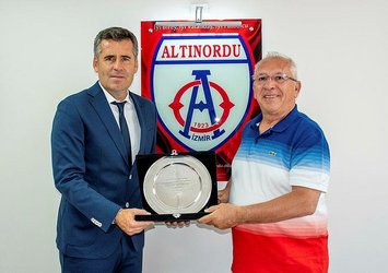 Altınordu'da sürrpiz ayrılık!