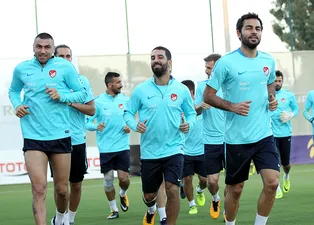 Milli Takım'da dev operasyon!