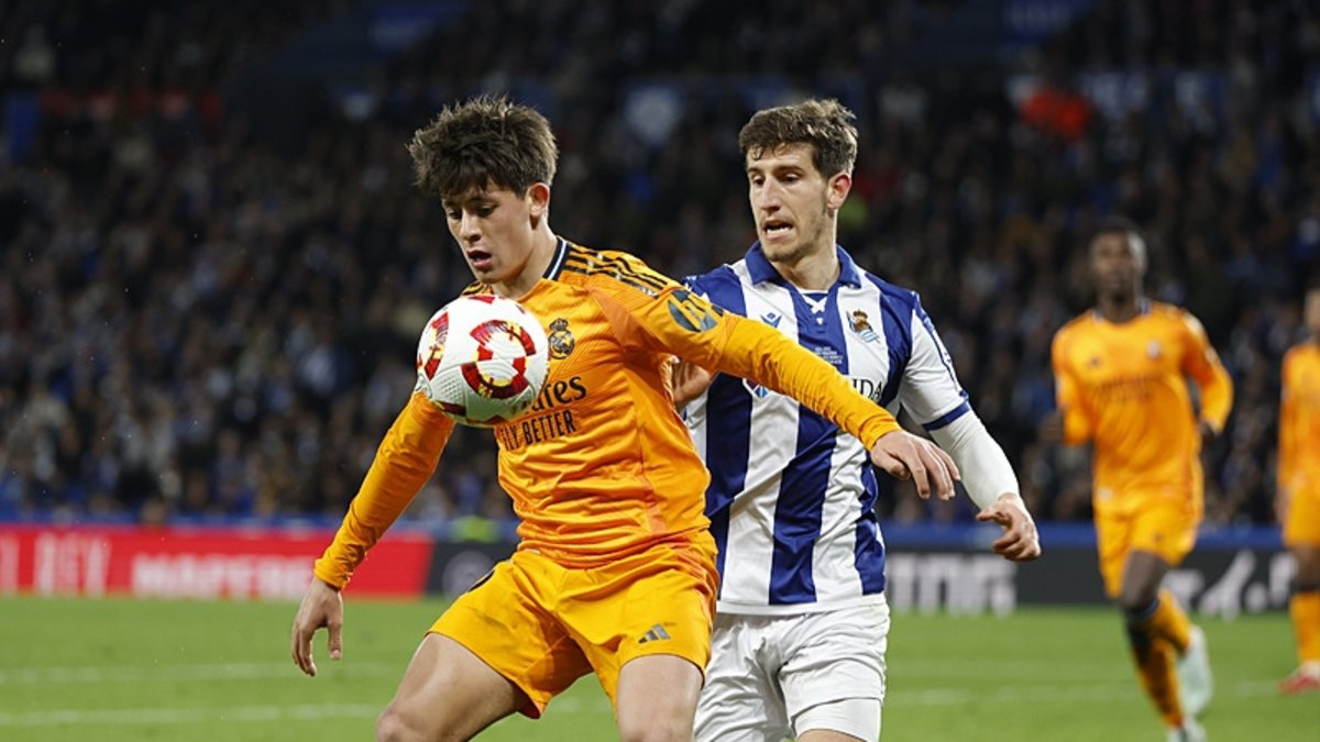 Galatasaray'ın yeni yıldızı Arda Güler'den! Bu transfer çok konuşulur Galatasaray'ın yeni yıldızı Arda Güler'den! Bu transfer çok konuşulur