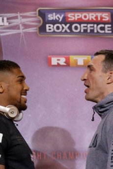 Joshua ve Klitschko dev maç öncesi basının karşısına geçti