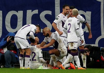 Fiorentina yarı finale göz kırptı!