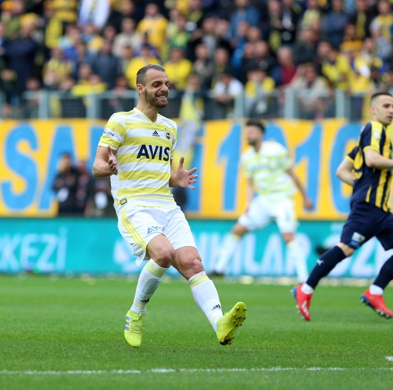 Fenerbahçe’de flaş ayrılık! Nedeni ortaya çıktı