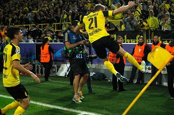 Ronaldo ve Emre Mor ’kanka’ oldu!