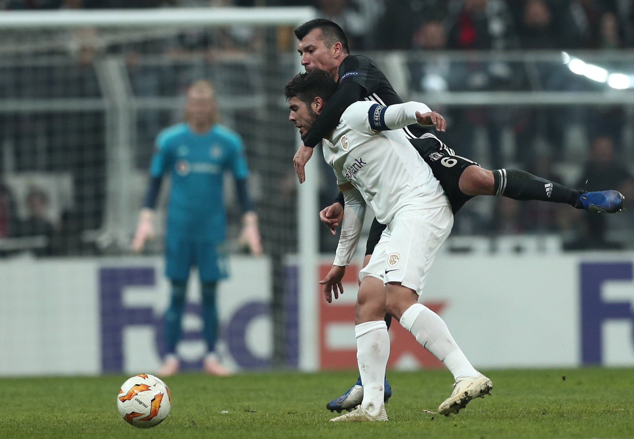 Beşiktaş’a Gary Medel piyangosu!