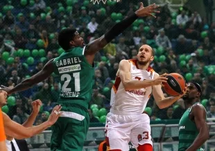Galatasaray Odeabank, Panathinaikos'a farklı kaybetti