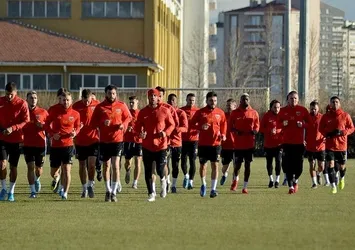 Göztepe Kayserispor'a konuk oluyor