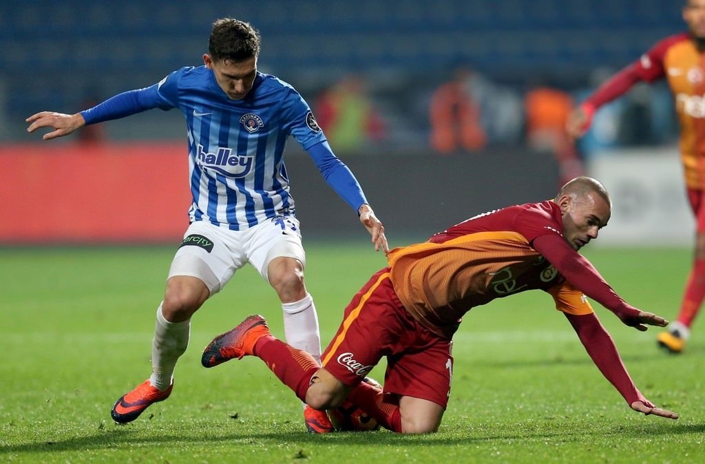 Galatasaray, Wesley Sneijder’i satıyor